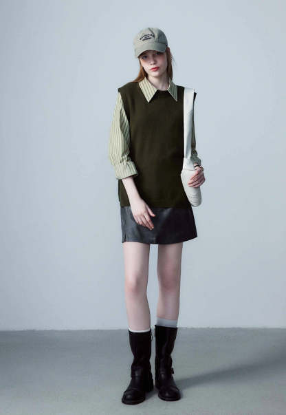 Women's Faux Leather Mini Skirt, A-Line with Belt and Pockets, Vintage Brown