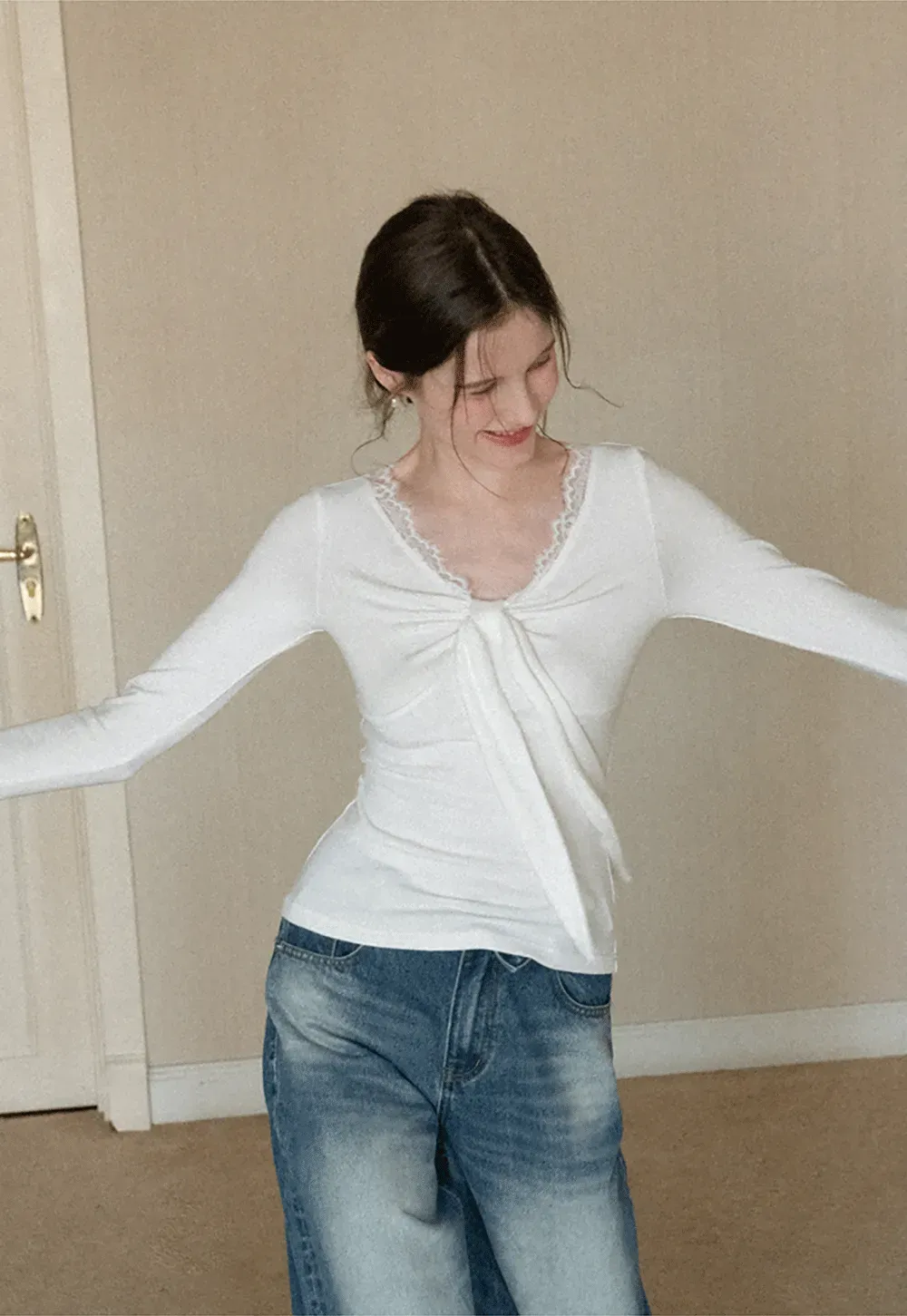 Elegant V Neck Long Sleeve Top with Bow Detail