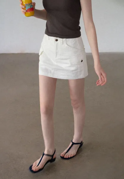 Women’s Cargo Mini Skirt with Flap Pockets