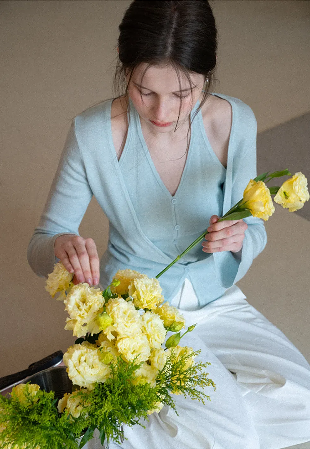 V neck long sleeve knit cardigan with open shoulders