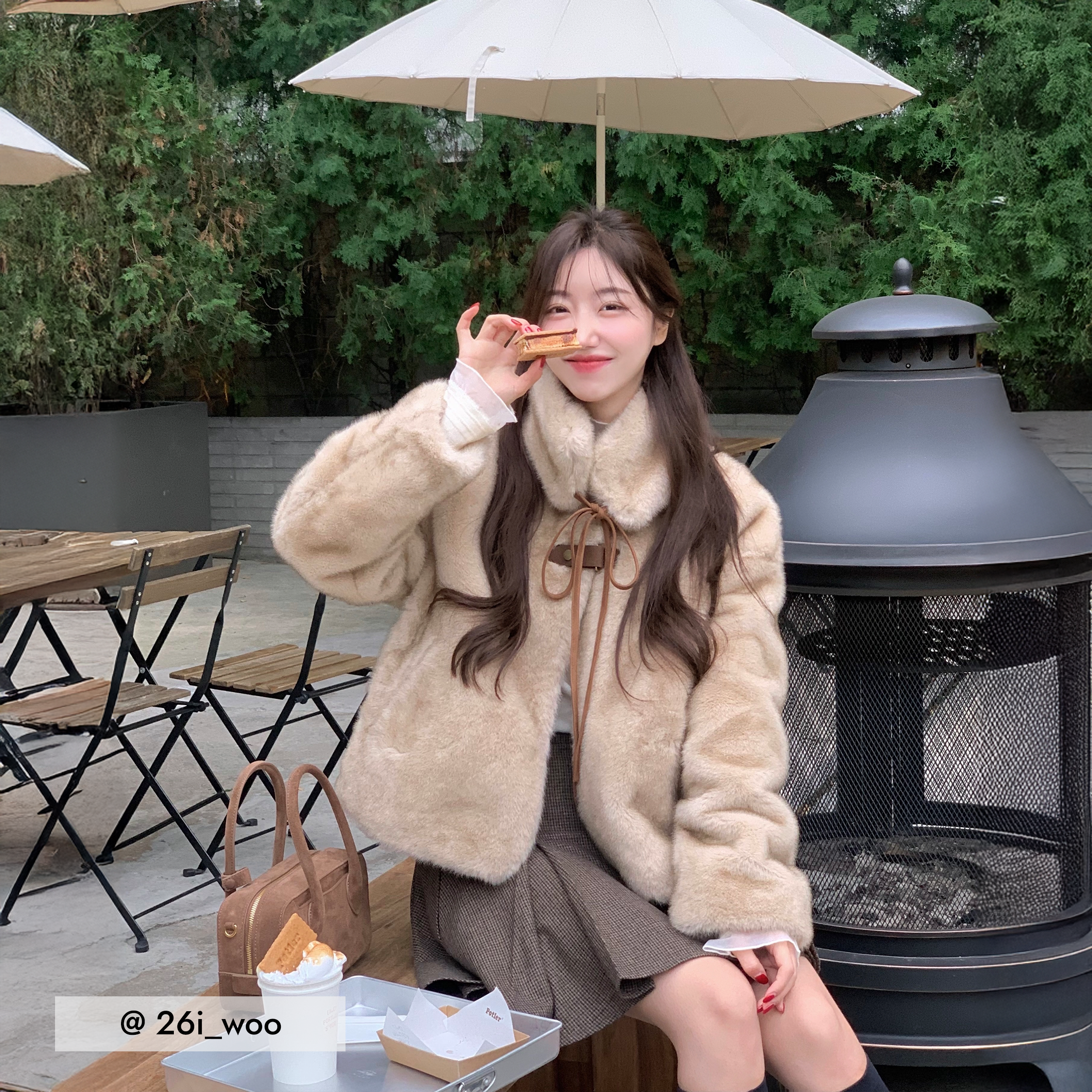 EGGKA ファーコート レディース パファー＆ダウンジャケット - パッド入り、ロング＆冬用