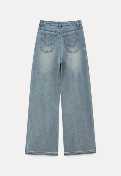 Wide leg flared denim jeans with front pockets