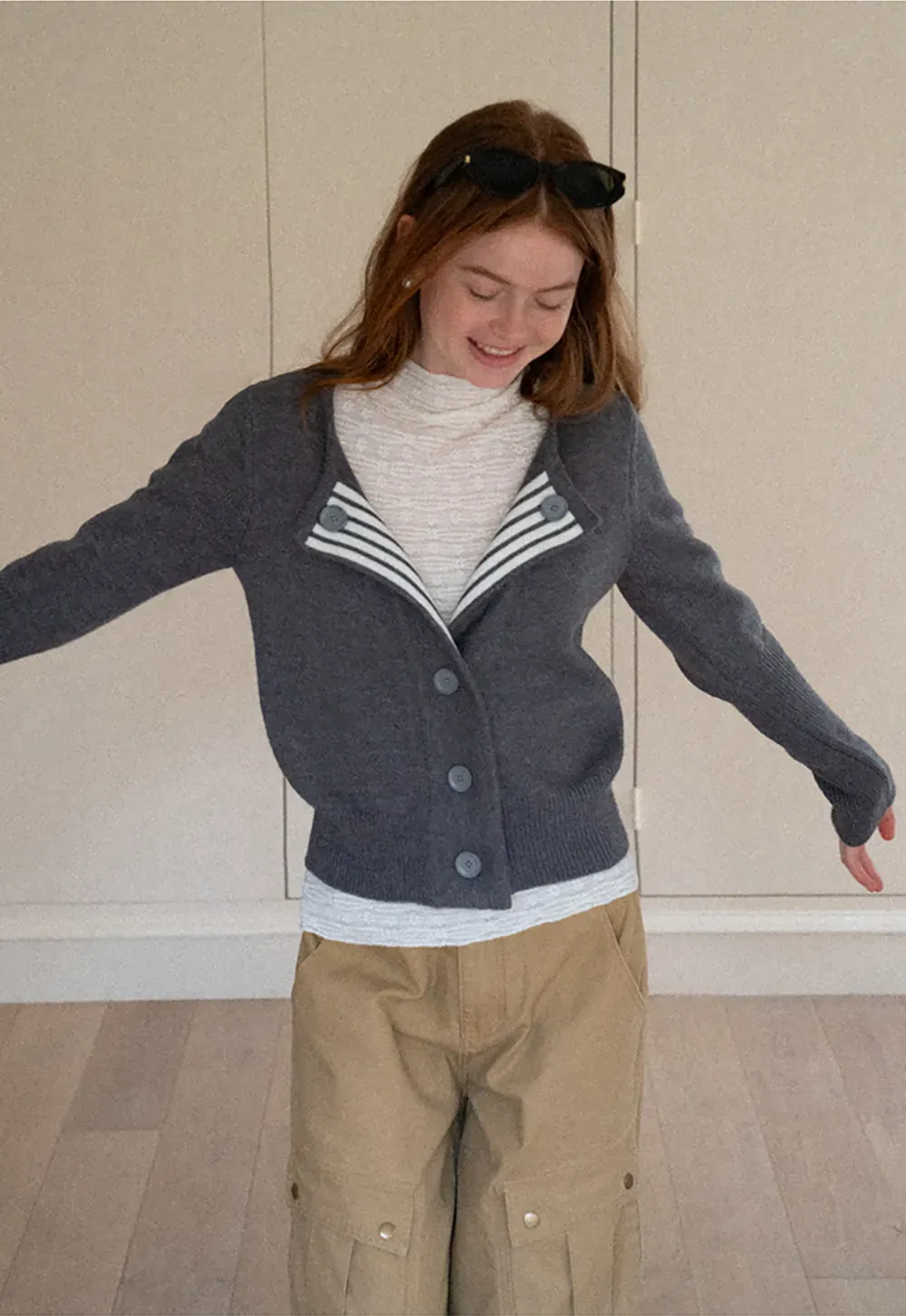 Wide leg utility pants with back pockets and side seams