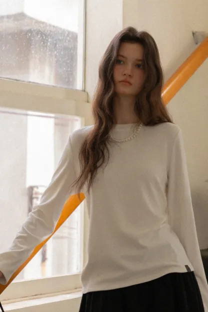 Simple Long Sleeve T-Shirt