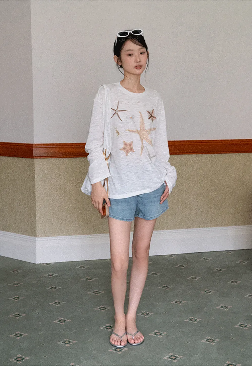 Long sleeve T shirt with starfish embroidery