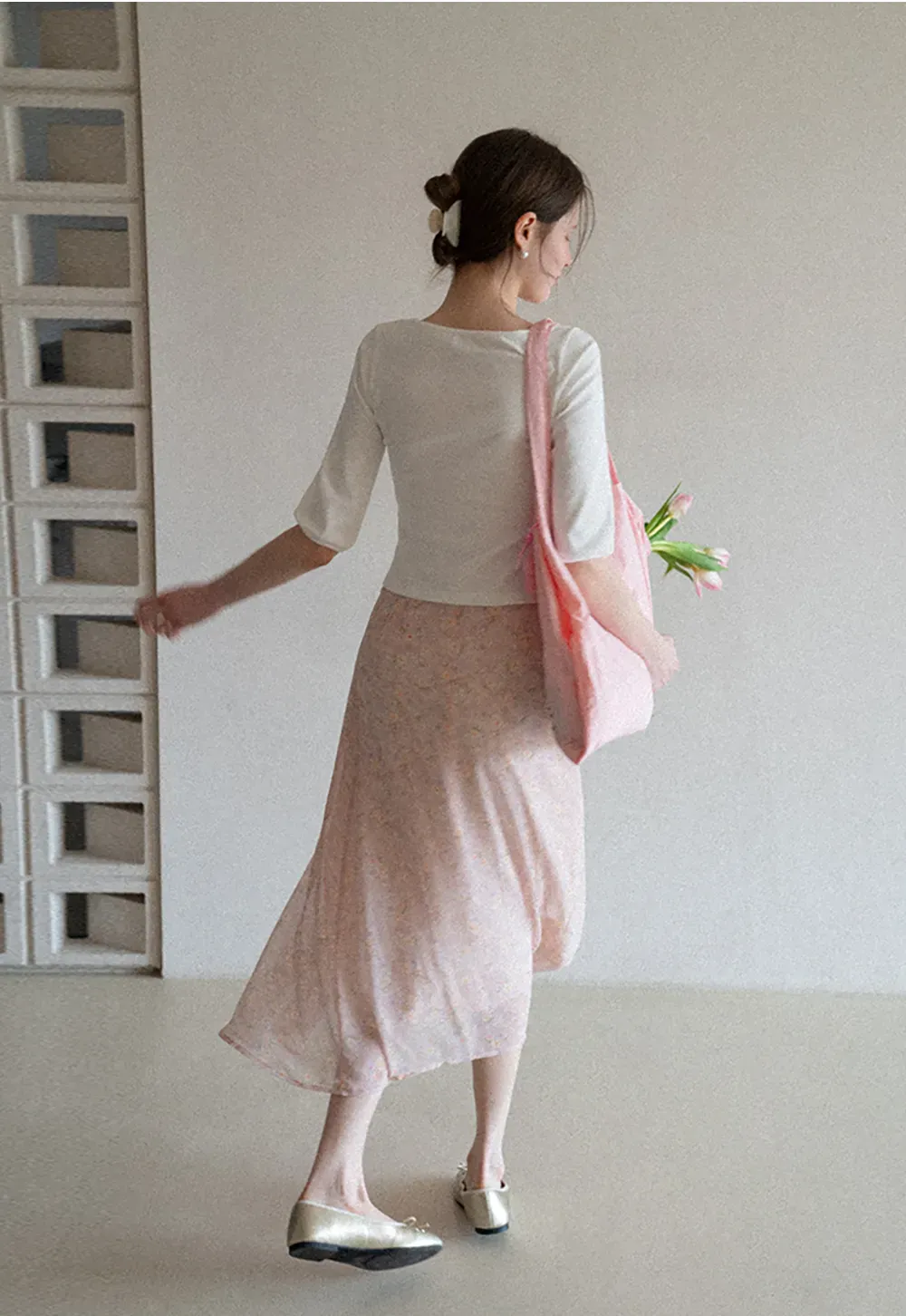 Square neck short sleeve top with gathered detail