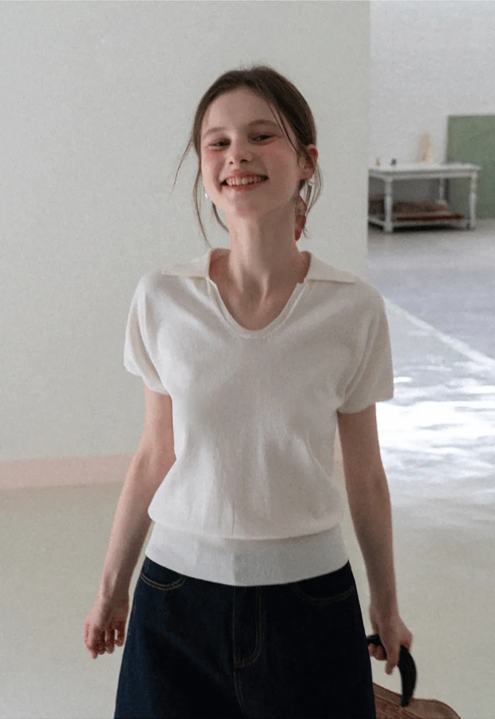 V Neck Short Sleeve Knit Sweater with Collar