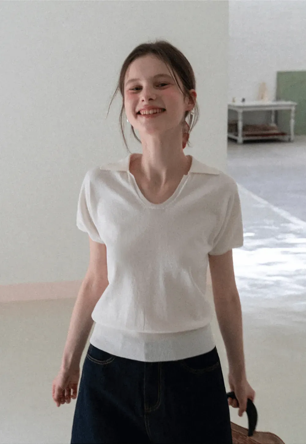 V Neck Short Sleeve Knit Sweater with Collar