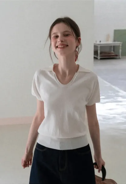 V Neck Short Sleeve Knit Sweater with Collar