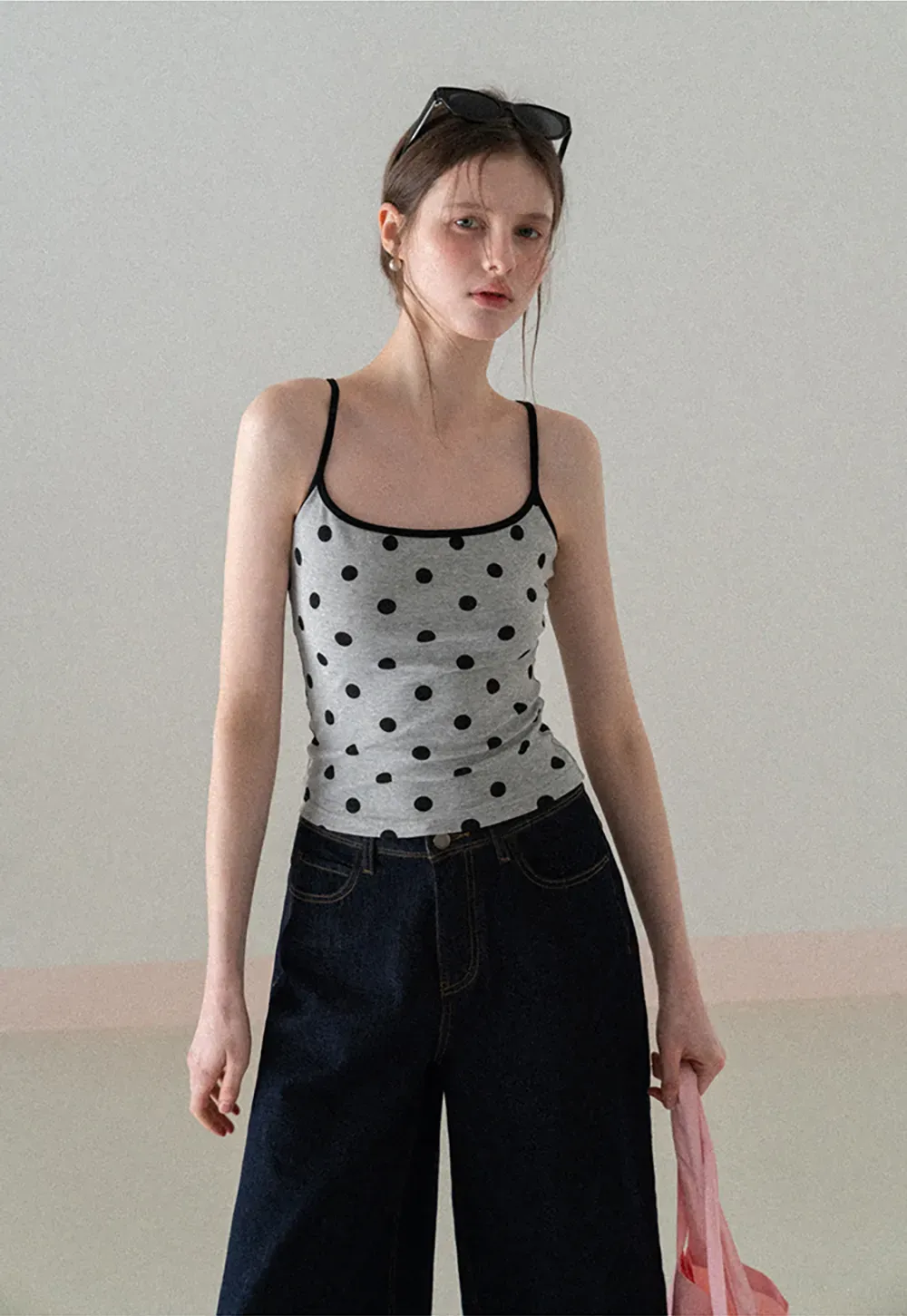 Wide leg cropped denim pants with contrast stitching