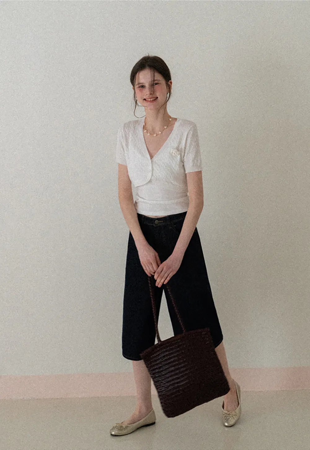 V neck thin strap fitted tank top