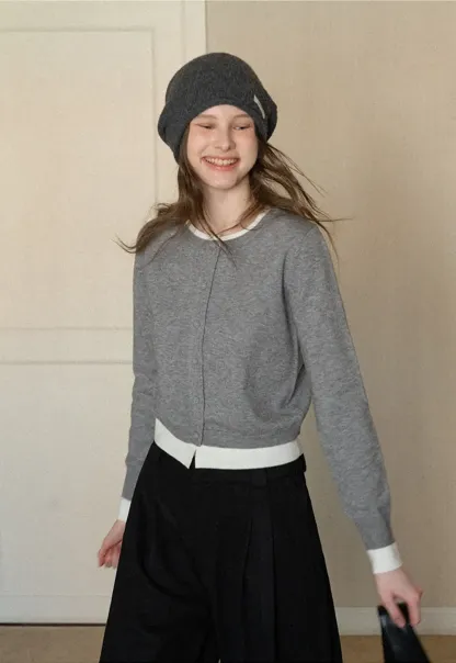 Elegant Round Neck Knit Sweater with Button Detail