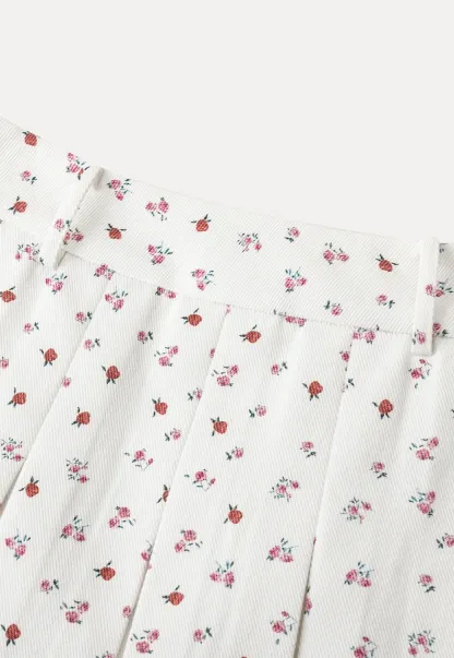 Pleated skirt with floral print