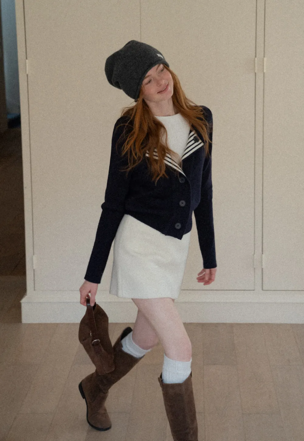 Elegant Basic Knit Sweater with Ribbed Hem and Sleeves