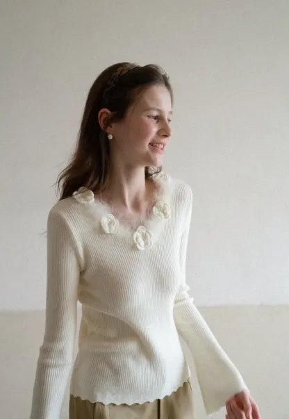 Floral Embellished V Neck Woolen Knit Sweater