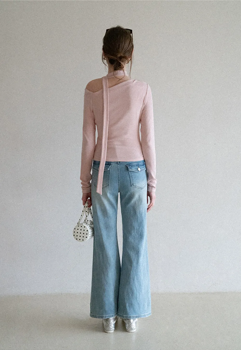 flared high waist jeans with back pocket design