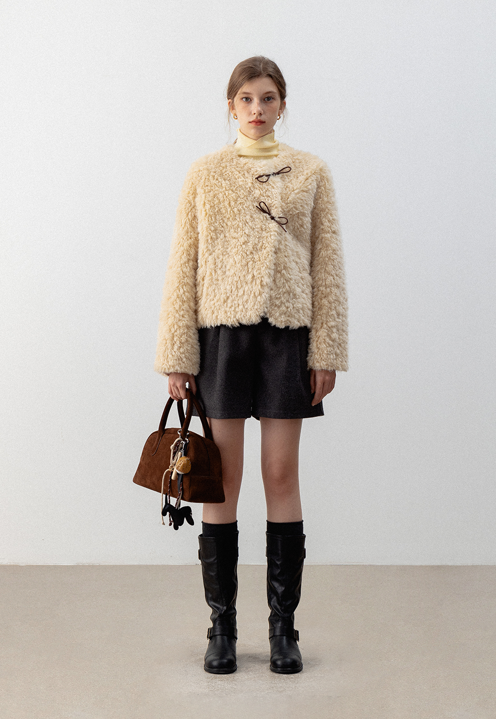 ジャケット FLARE UP Scarf Fur Jacket 5BMM052 Women's Faux Fur Jacket with Toggle Closures – EGGKA