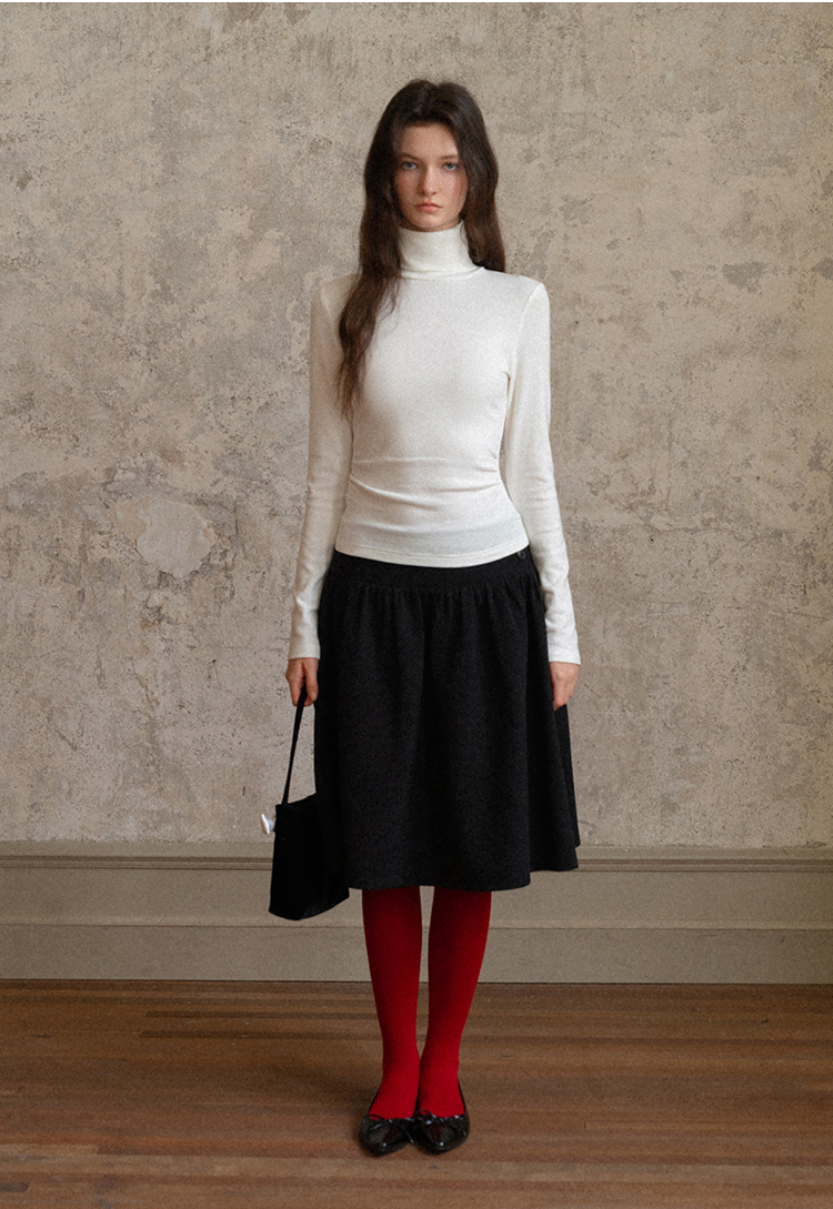 Women Long Sleeve Side Ruched Scoop Neck Crop Top