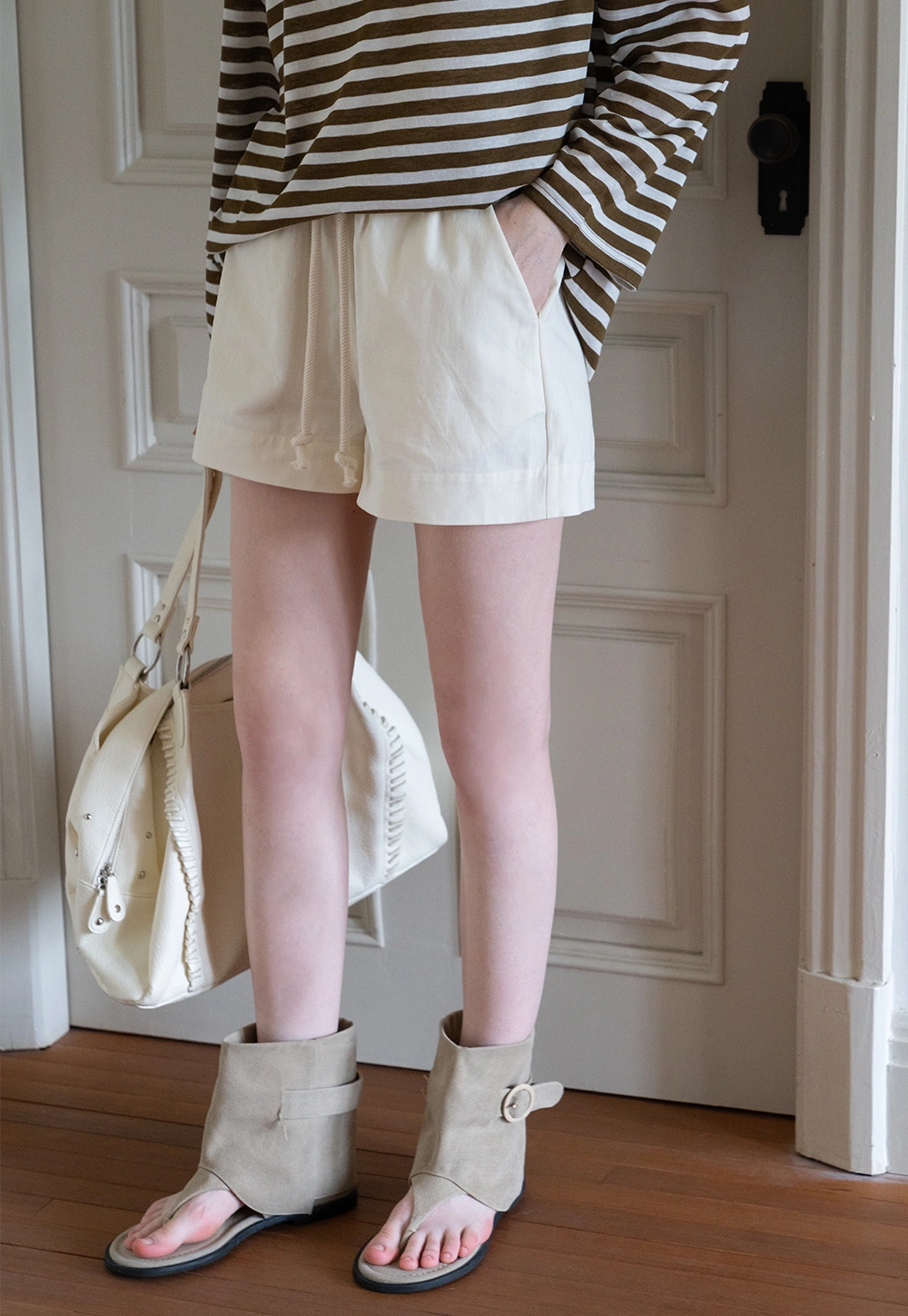 Women's Elastic Waist Casual Wide Leg Shorts
