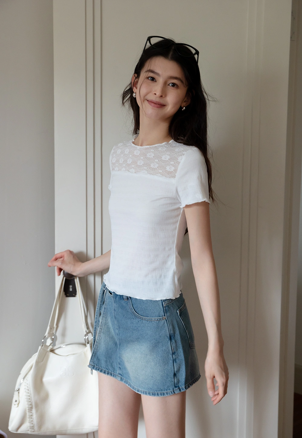Women's White Lace Patchwork T-Shirt