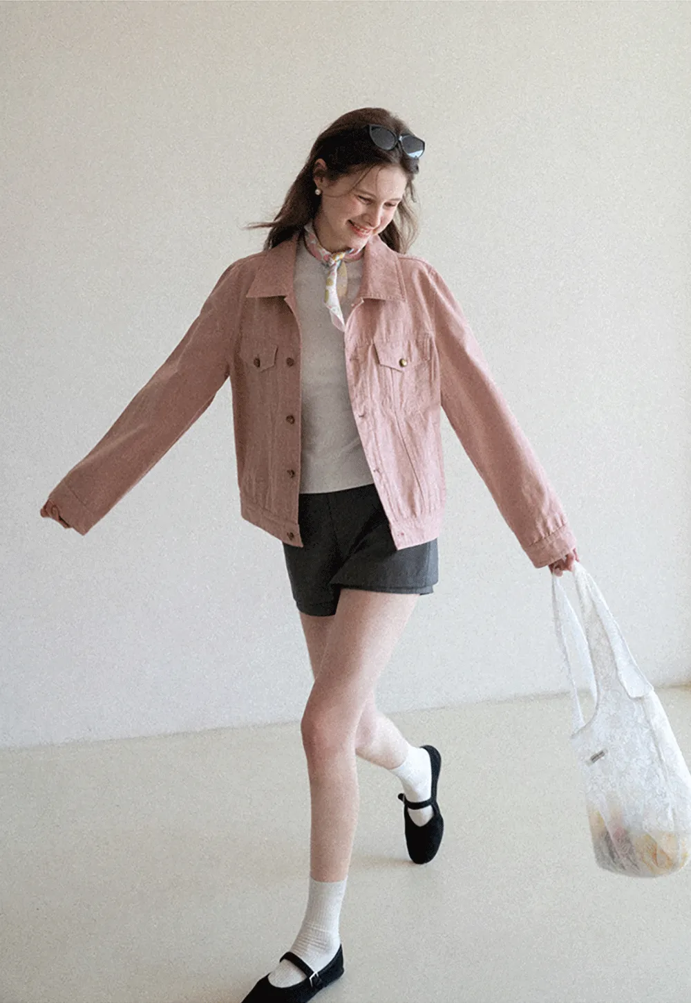 High waist tailored shorts with lace trim