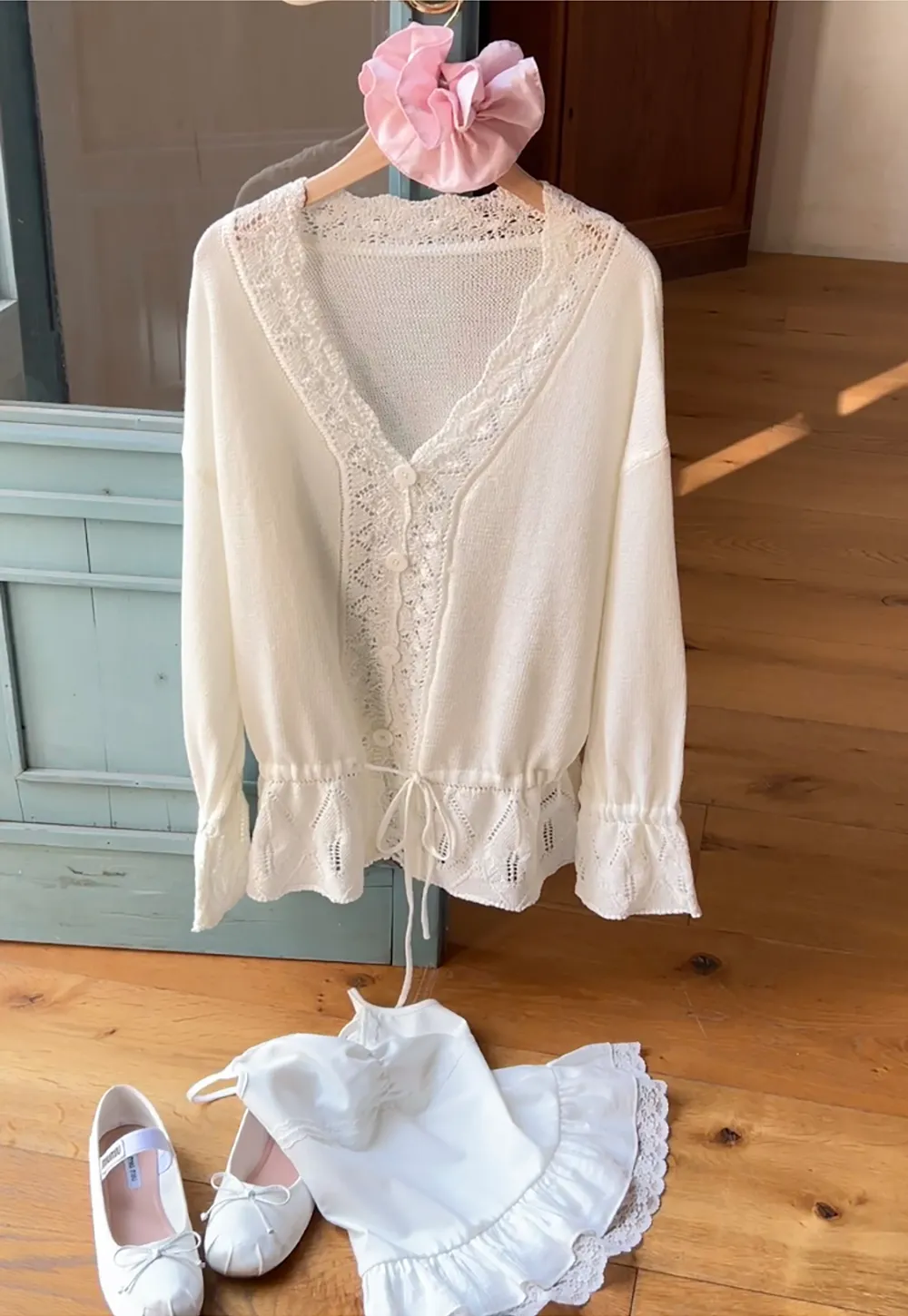 Lace Trimmed V Neck Knit Sweater with Drawstring Hem