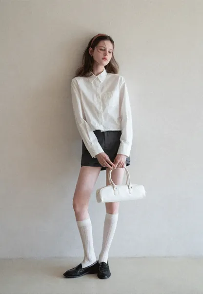 High waist tailored shorts with lace trim