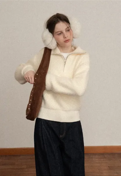 Elegant Knit Sweater with Polo Collar Design