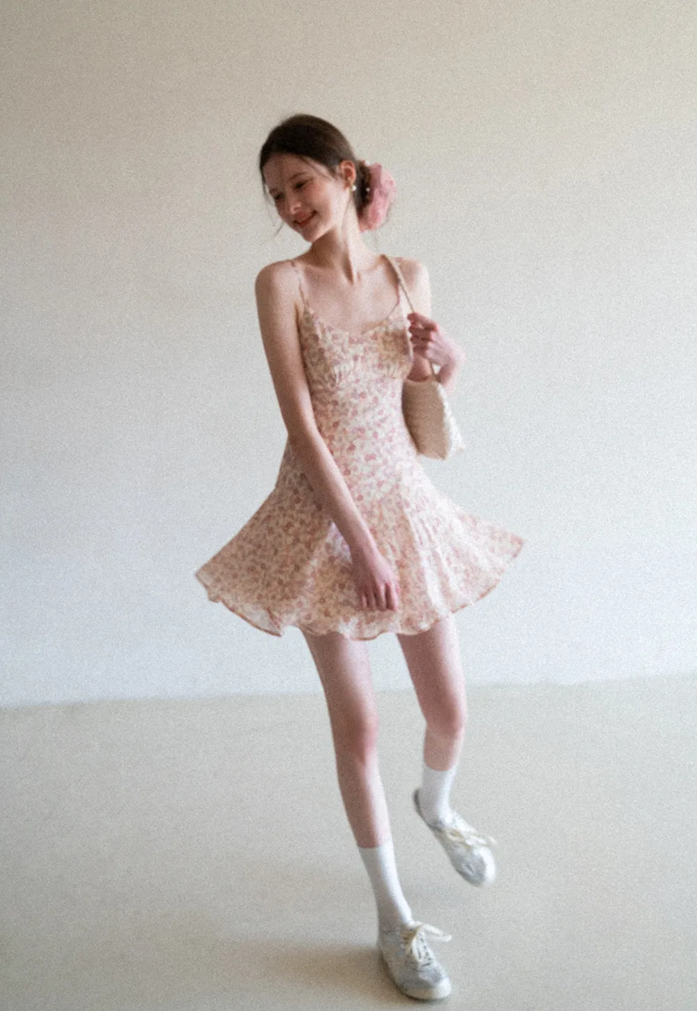 Floral Print Sleeveless Mini Dress with Pleated Skirt