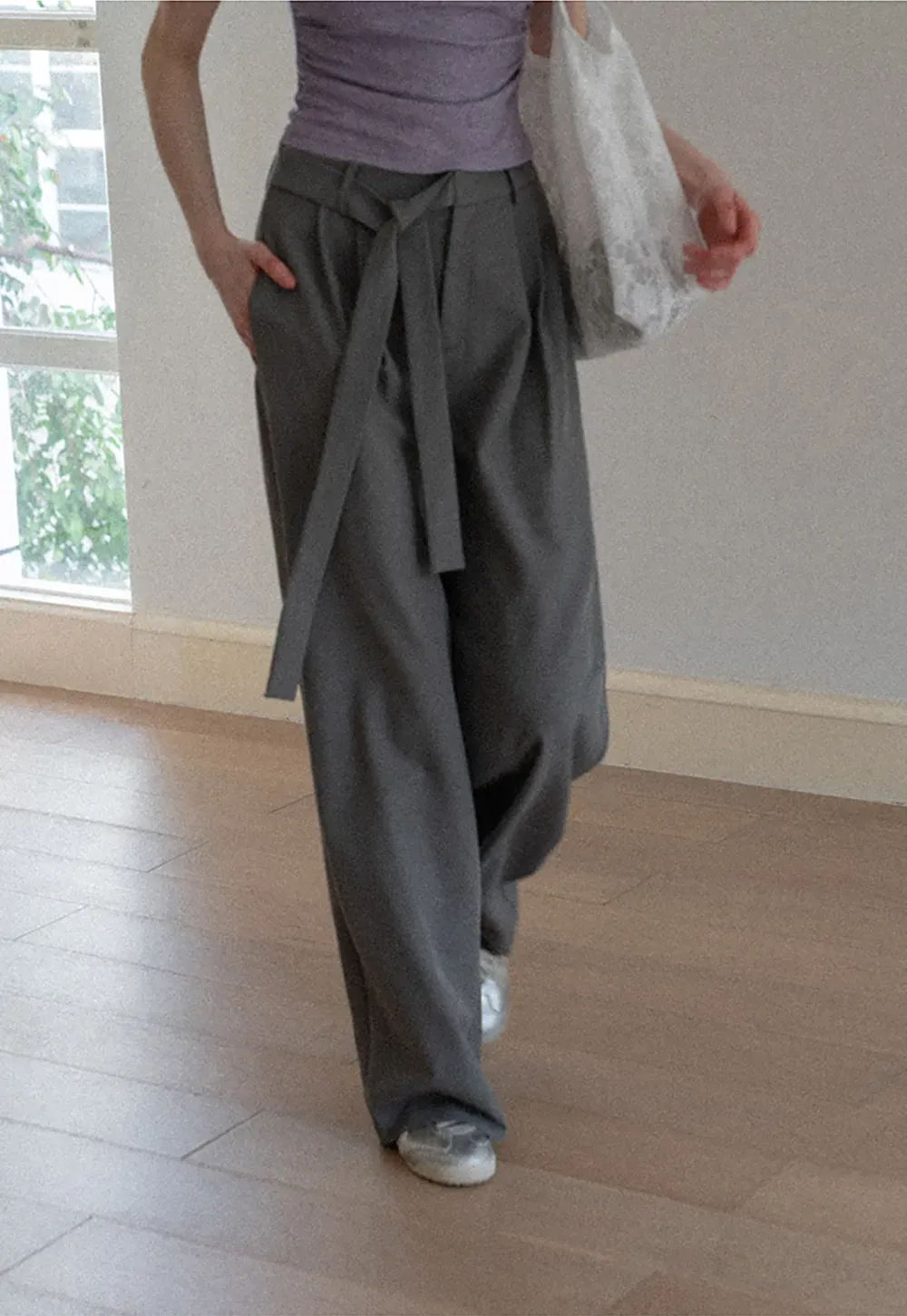 Wide leg casual pants with waist tie
