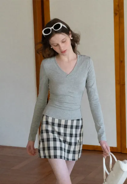 Long sleeve crew neck t shirt with fitted cut