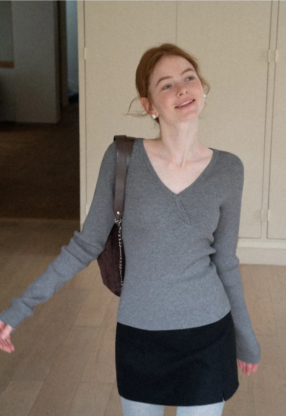 Ribbed knit sweater with round neckline long sleeves simple design