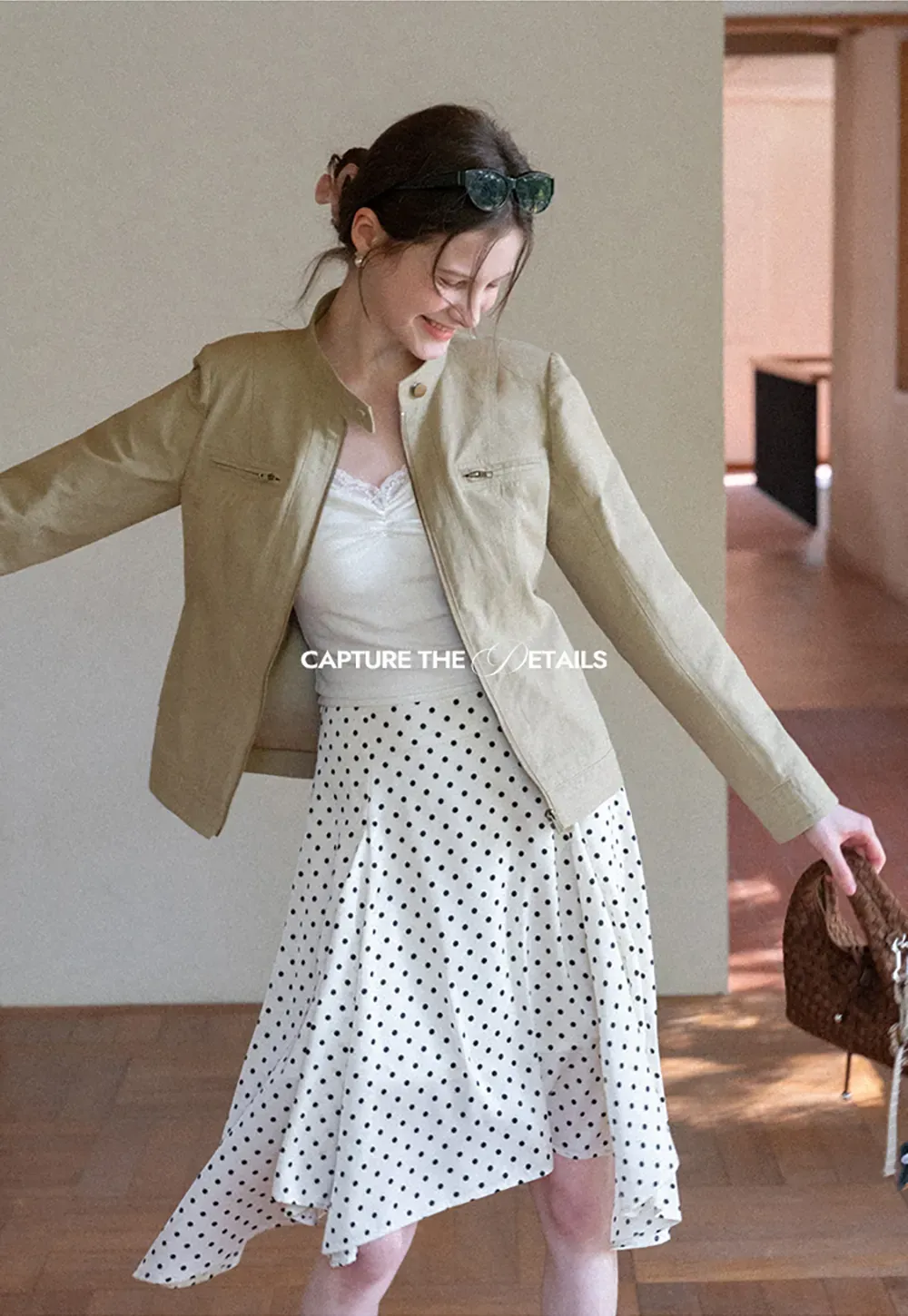 Short jacket with stand collar and front pockets