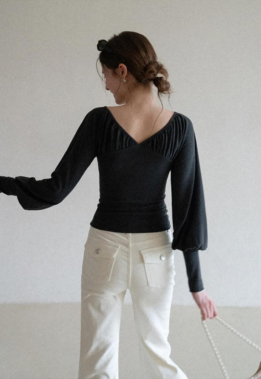 flared high waist jeans with back pocket design