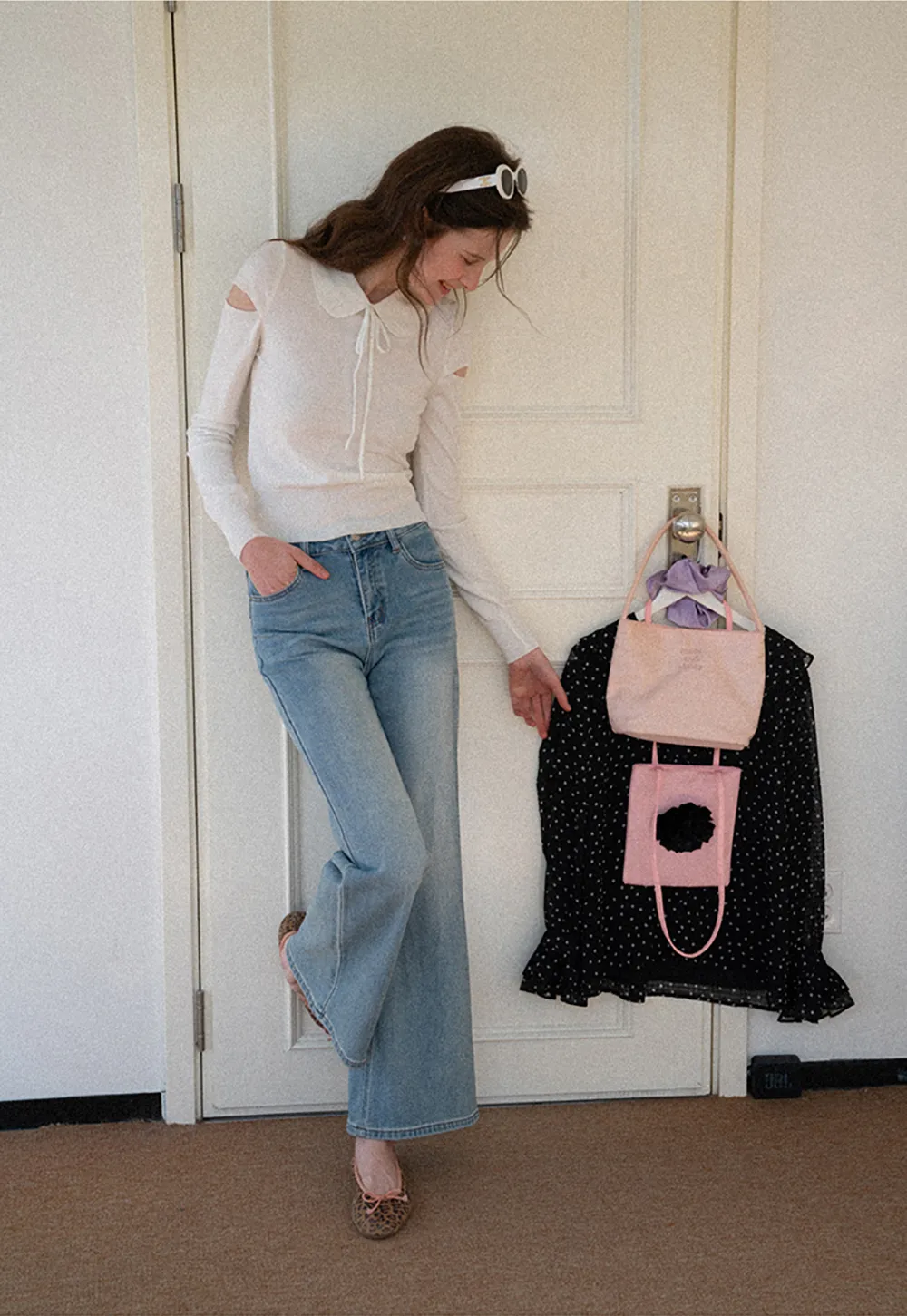 Elegant Knit Sweater with Bow Detail and Cutout Sleeves