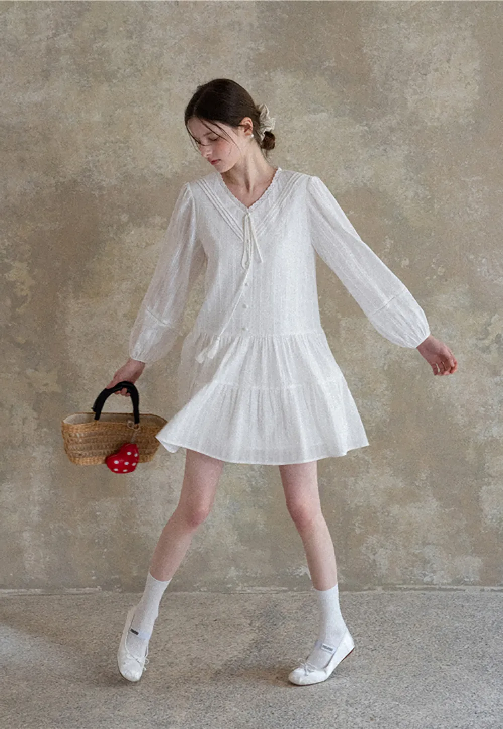 V neck long sleeve tiered dress with lace trim