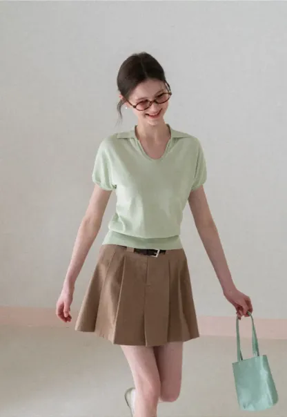 V Neck Short Sleeve Knit Sweater with Collar