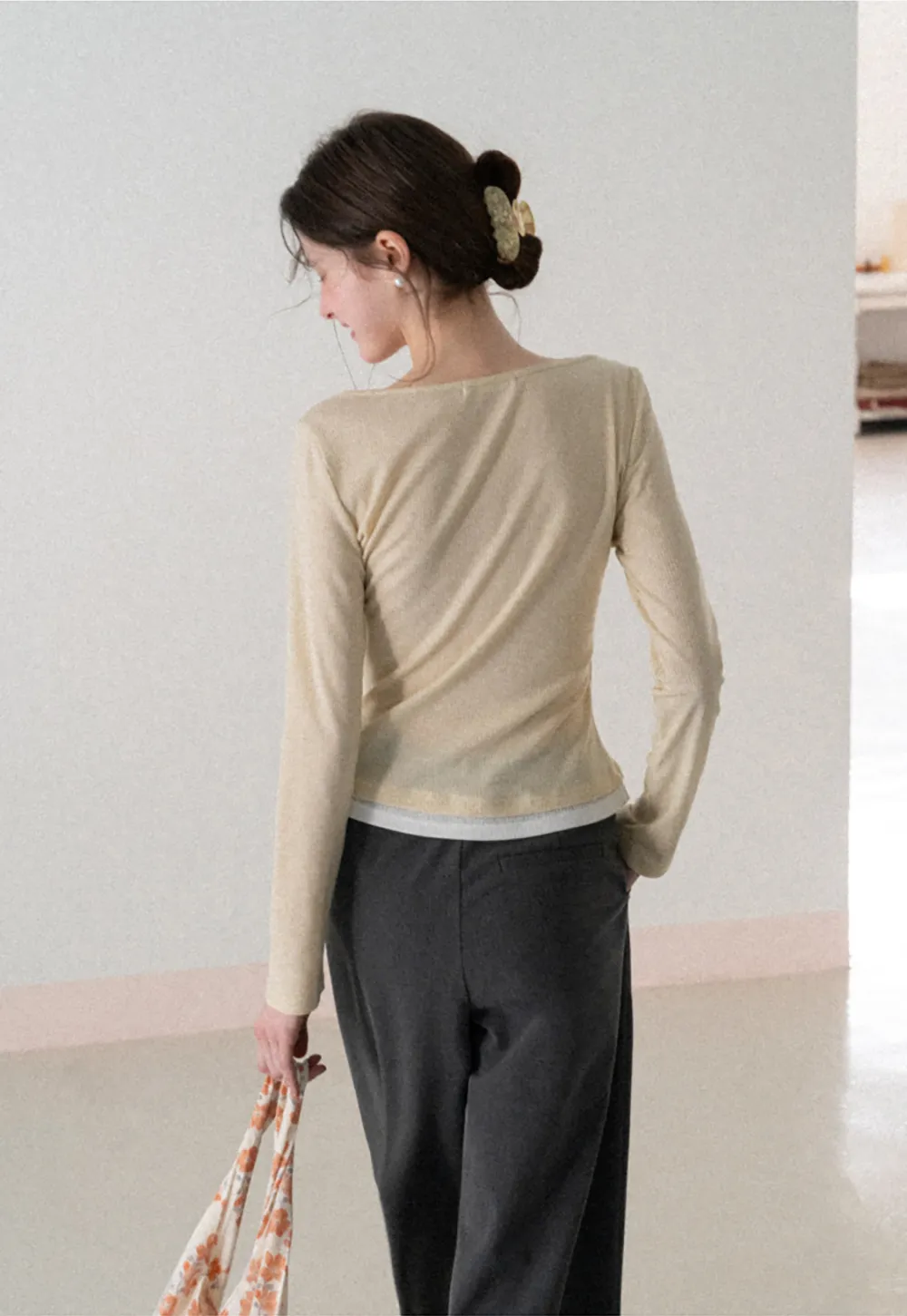 Long sleeve ribbed crop top with square neckline