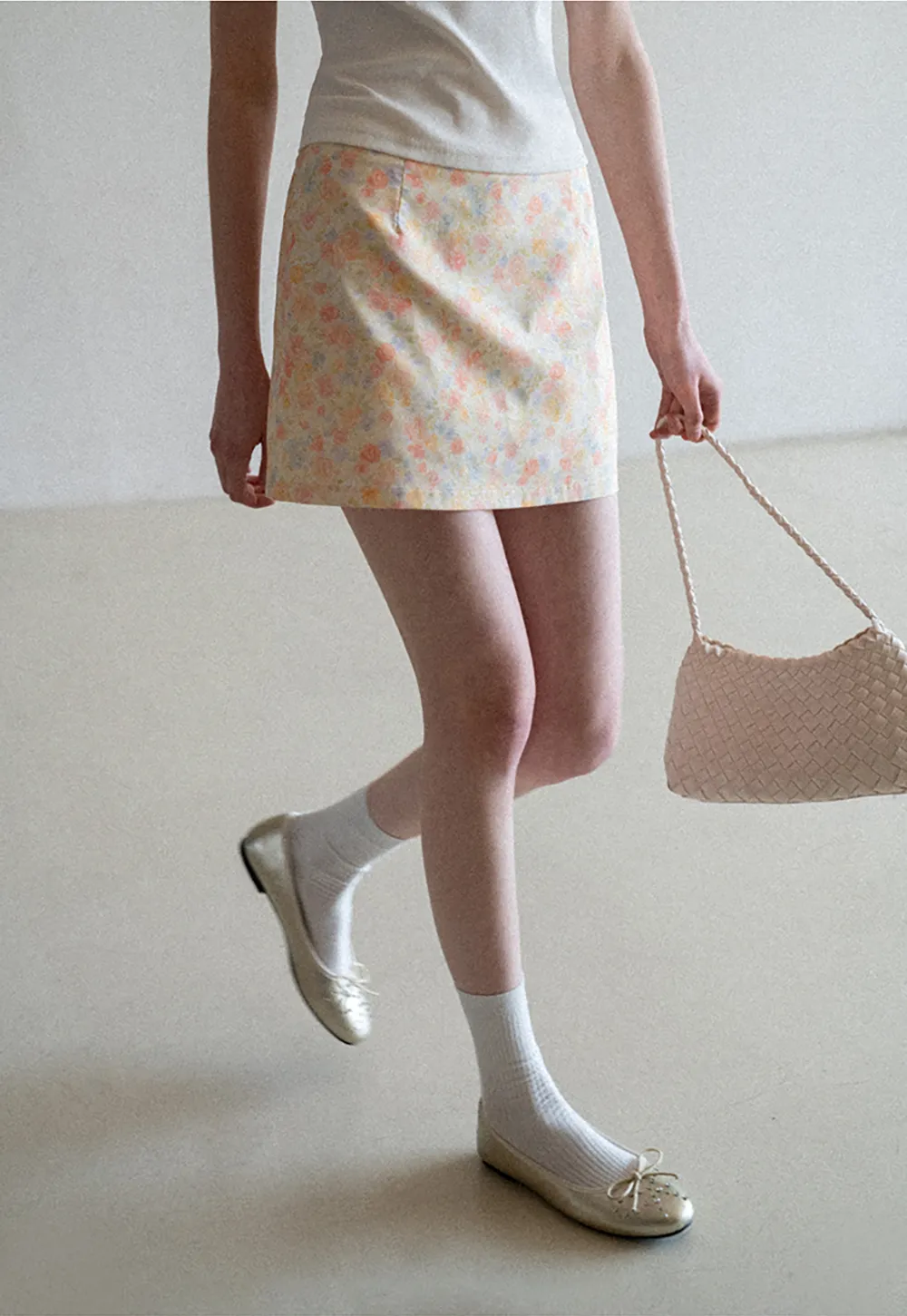 Floral Print Mini Skirt with Fitted Waist