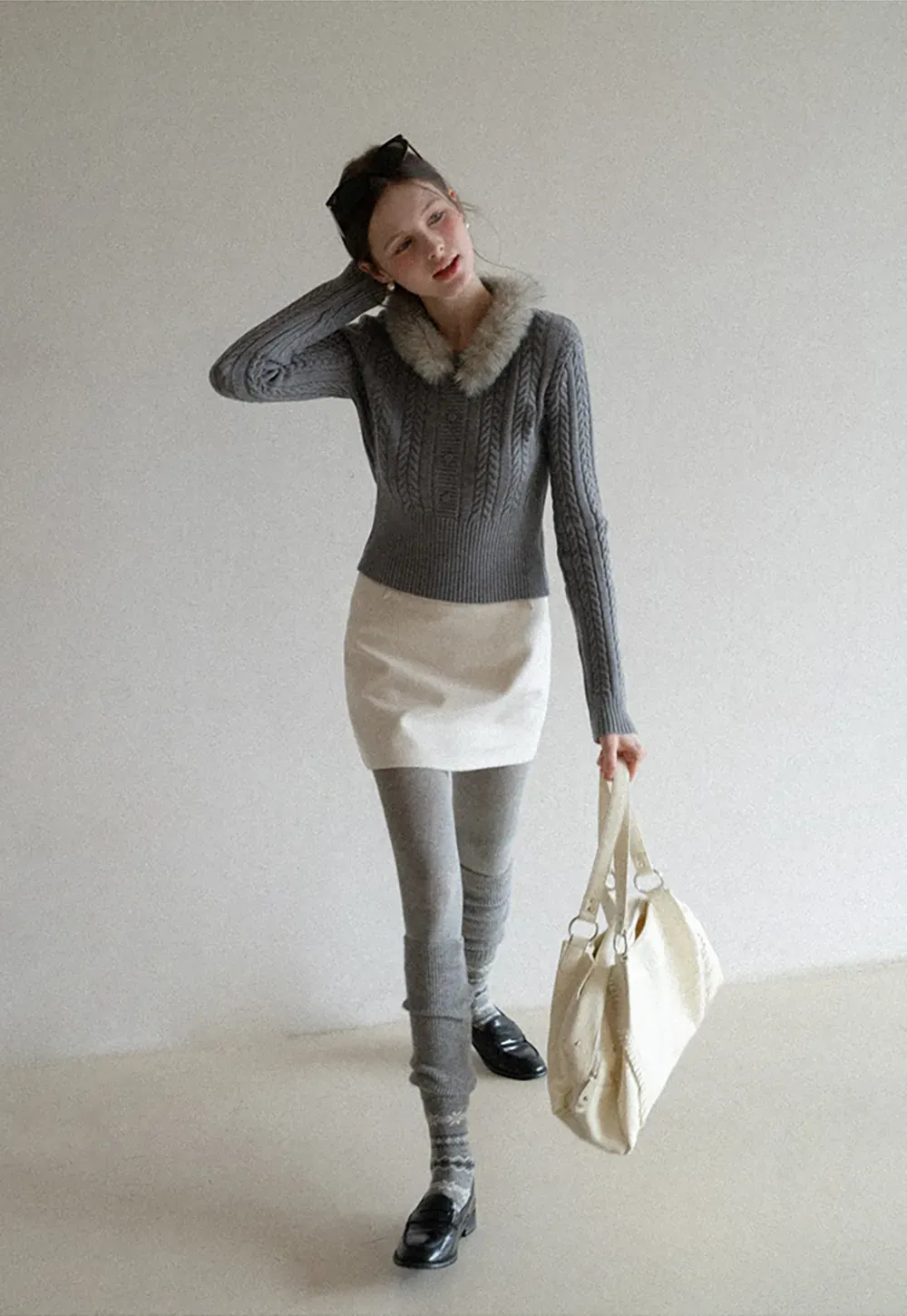 Cable Knit Sweater with Fur Collar Design