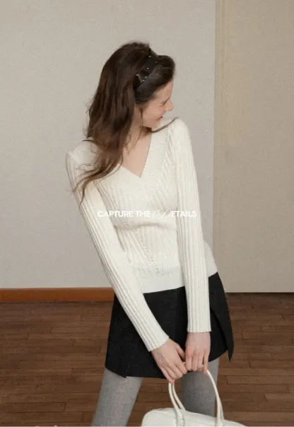 Elegant Ribbed Knit Sweater with V-Neck Design