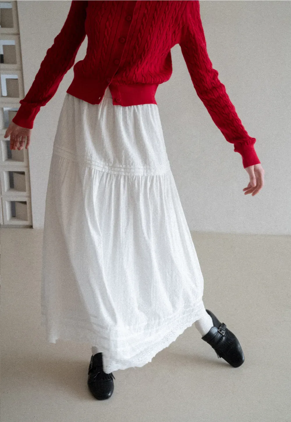 Elegant Tiered Lace Hem Skirt