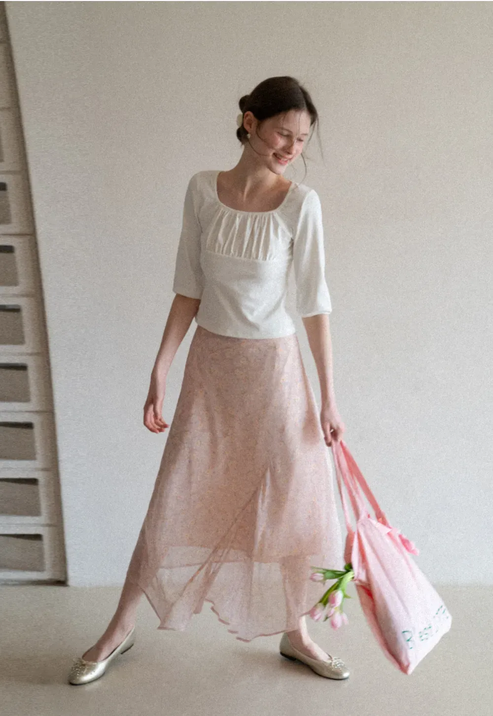 Square neck short sleeve top with gathered detail