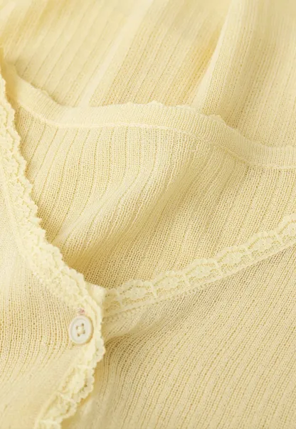 Floral Print Peplum Tank Top and Woolen Knit Sweater