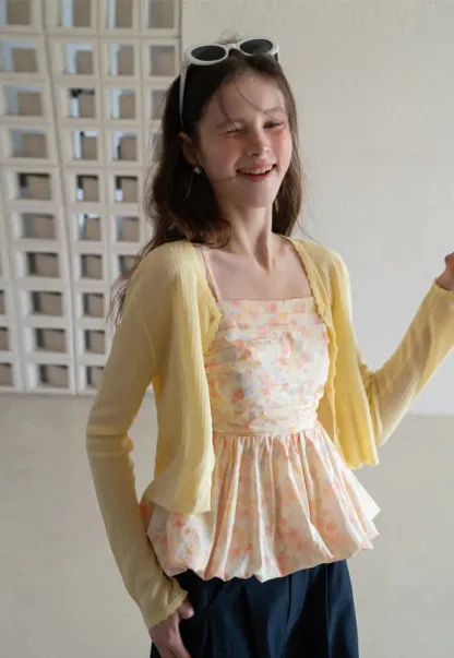 Floral Print Peplum Tank Top and Woolen Knit Sweater