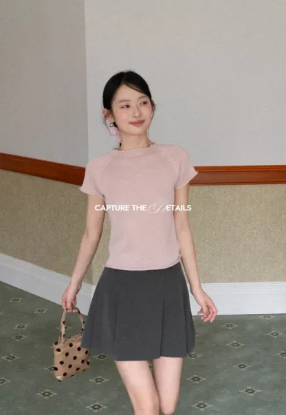 Short Sleeve Ribbed Knit Top with Raglan Sleeves