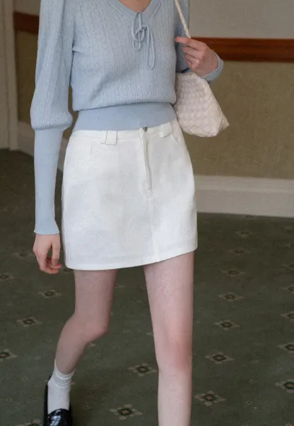 A-line mini skirt with front zipper and belt loops