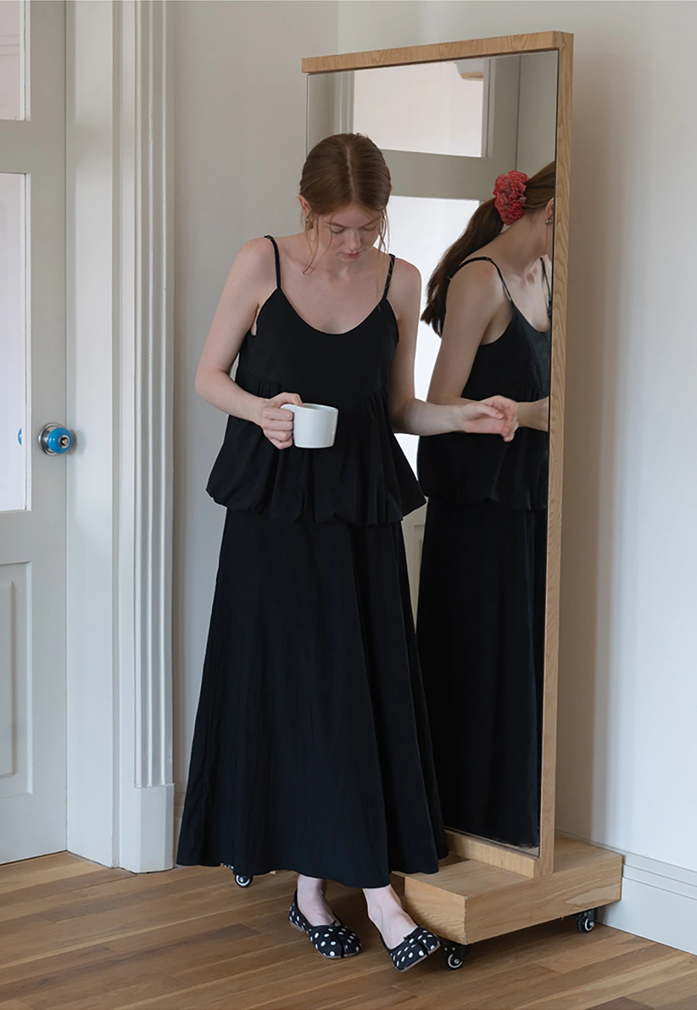 Women's High Waist Maxi Skirt with Flowing Hem