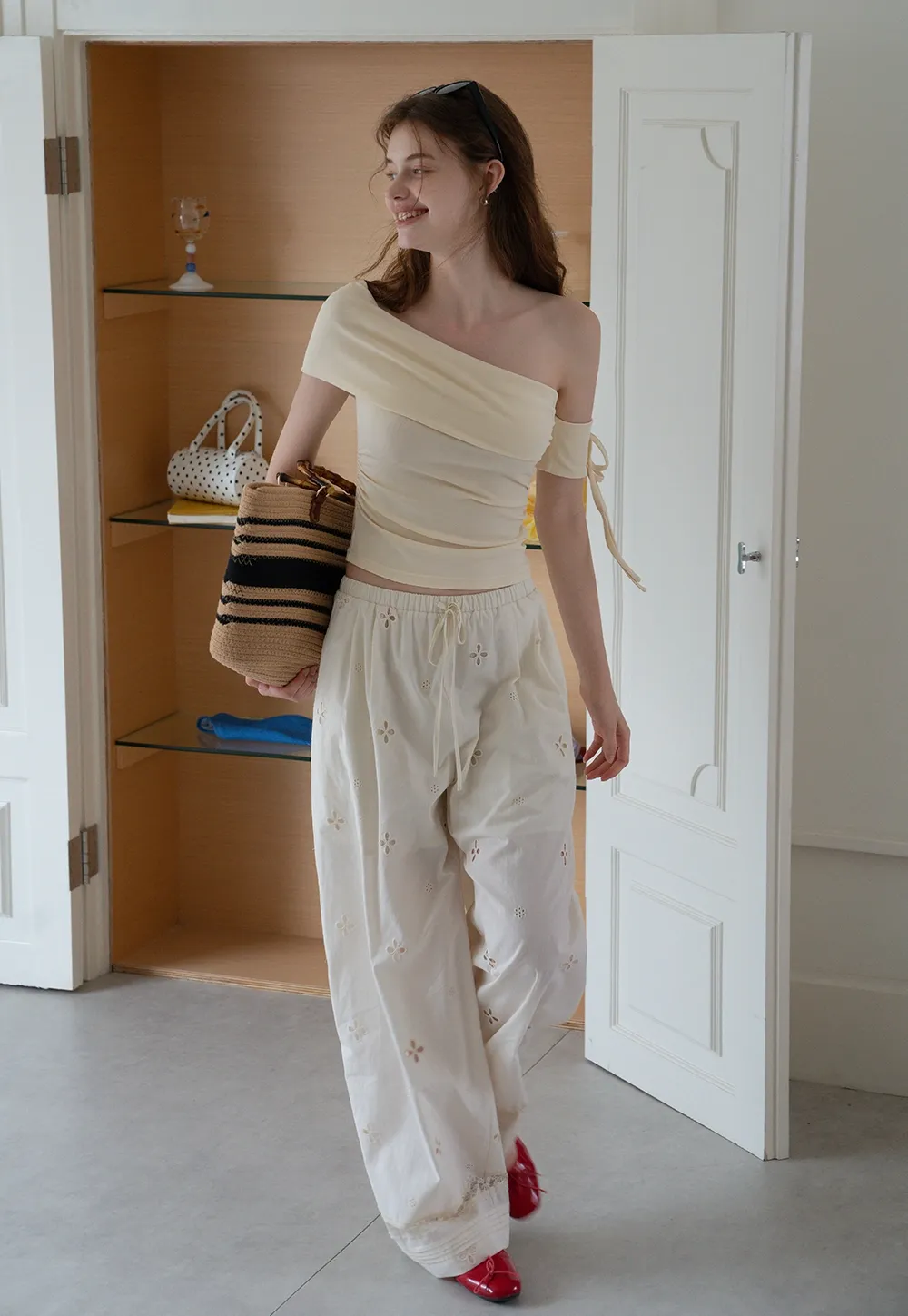 Women’s One-Shoulder Ruched Crop Top