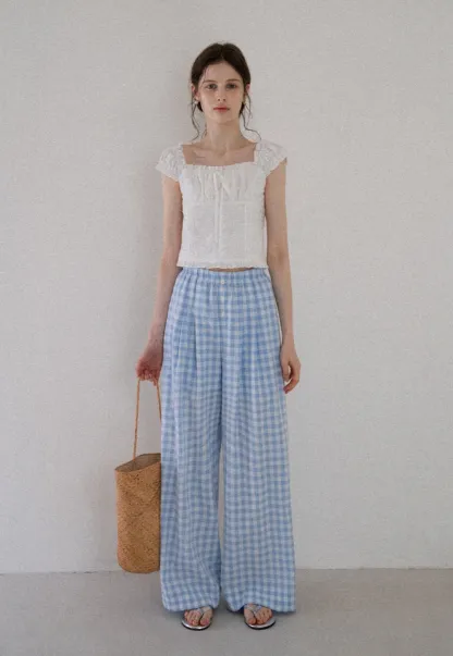 Women's Square Neck Eyelet Crop Top